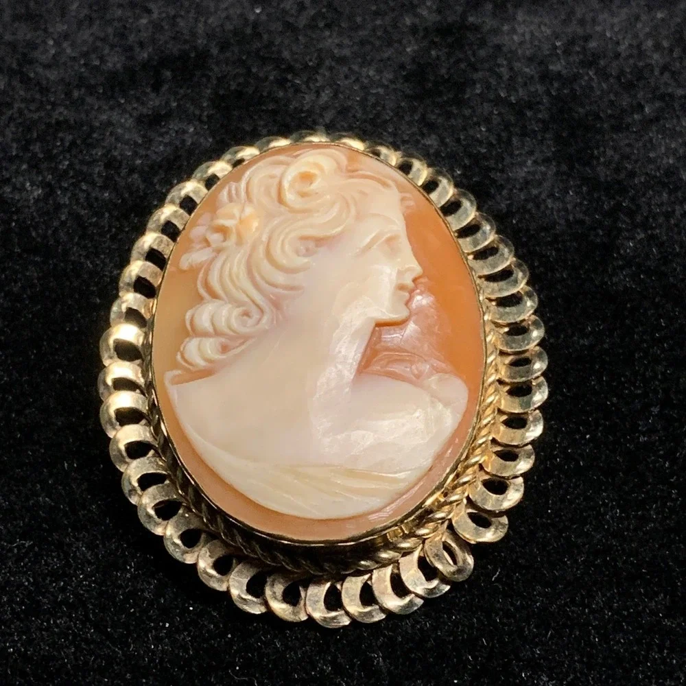 Van Dell Vintage 12K Gold Filled Hand Carved Shell Cameo Brooch Pendant Pin 0201